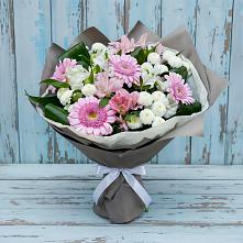 Букет цветов из:  Герберы, Альстромерии и Хризантемы в Завитинске