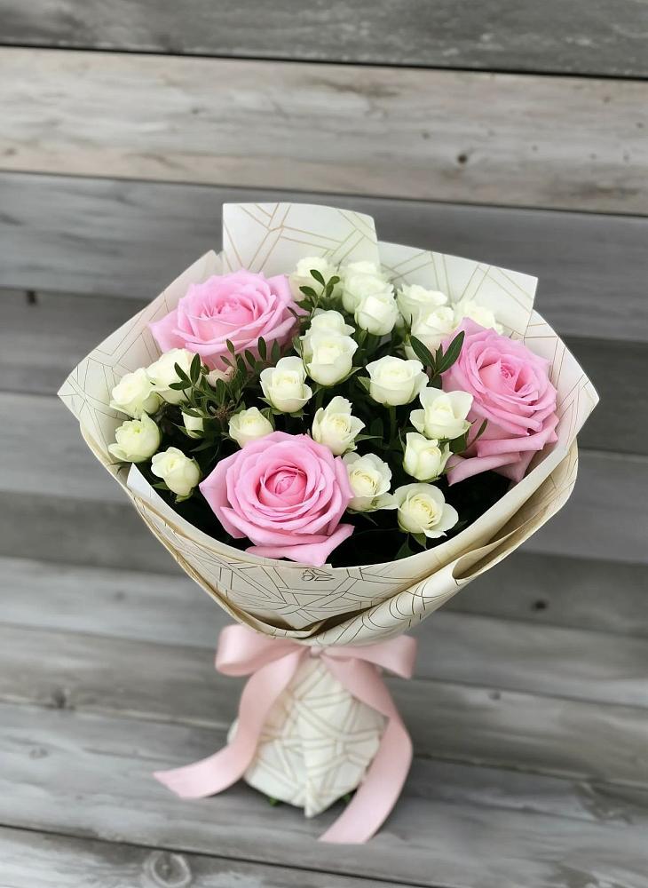 Букет цветов из: Розы в Завитинске