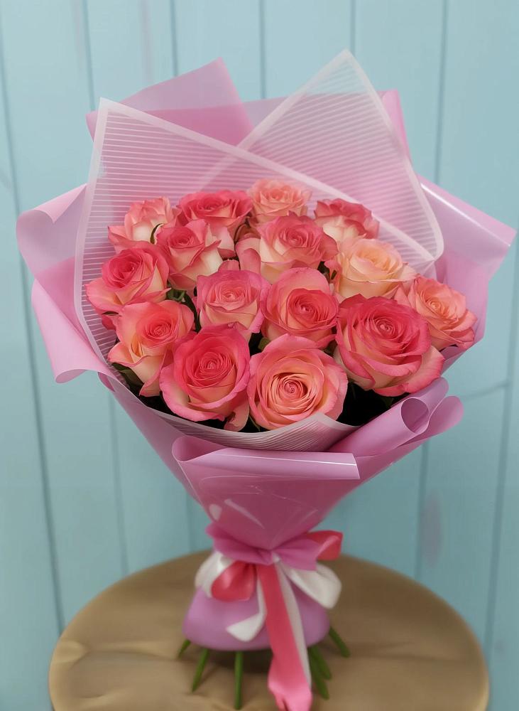 Букет 15 Розовых роз Равель в Завитинске