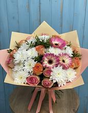 Букет цветов из:  Розы, Герберы и Хризантемы в Завитинске
