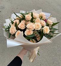 Букет Кремовые розы Латте в Завитинске