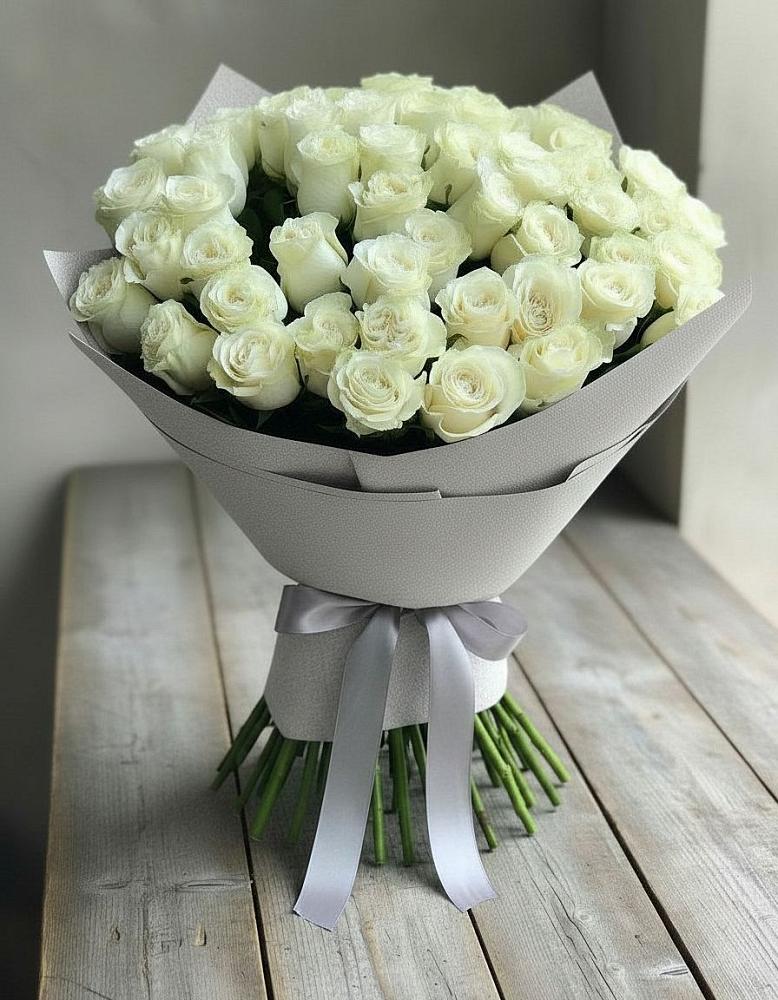 Букет 35 Белых роз в Завитинске