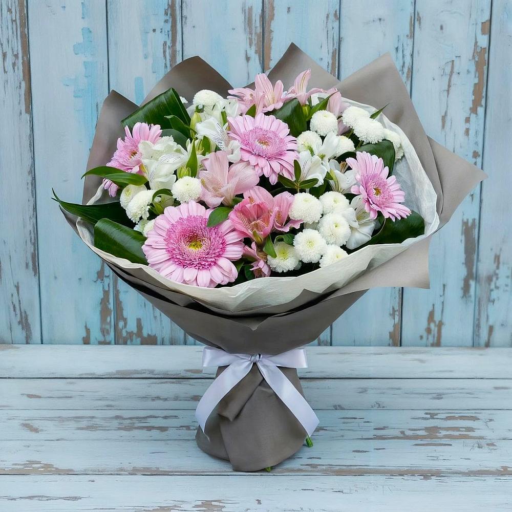 Букет цветов из: Герберы, Альстромерии и Хризантемы в Завитинске