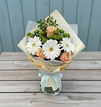 Букет цветов из:  Герберы, Розы и Хризантемы в Завитинске