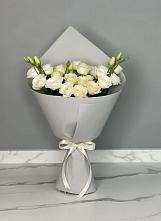 Букет цветов из:  Розы и Лизиантусы в Завитинске